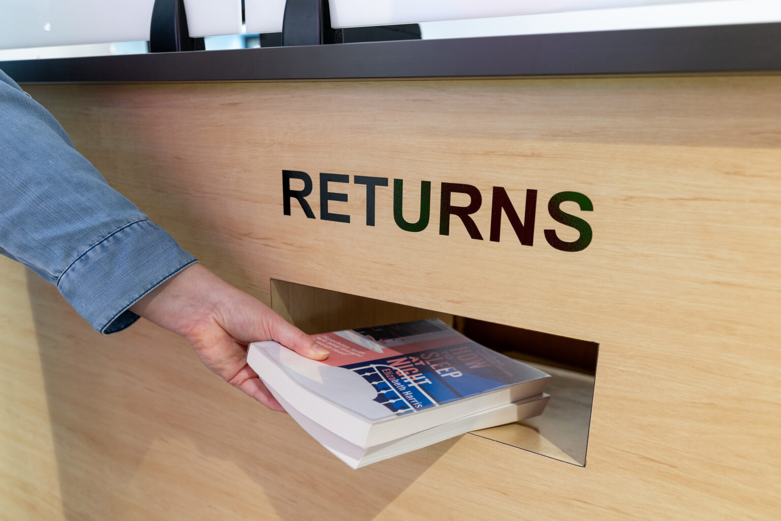 returns shute at Moss Vale Library